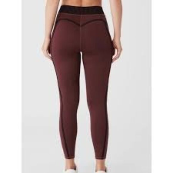 ALO Yoga Airlift High-Waist 7/8 Line Up Leggings in Cherry Cola - Picture 5 of 6